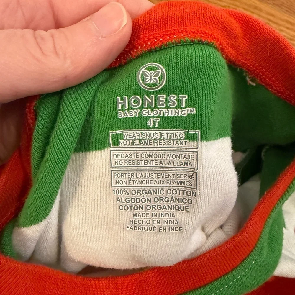 Honest Baby Company Bold Holiday Pajamas size 4T
